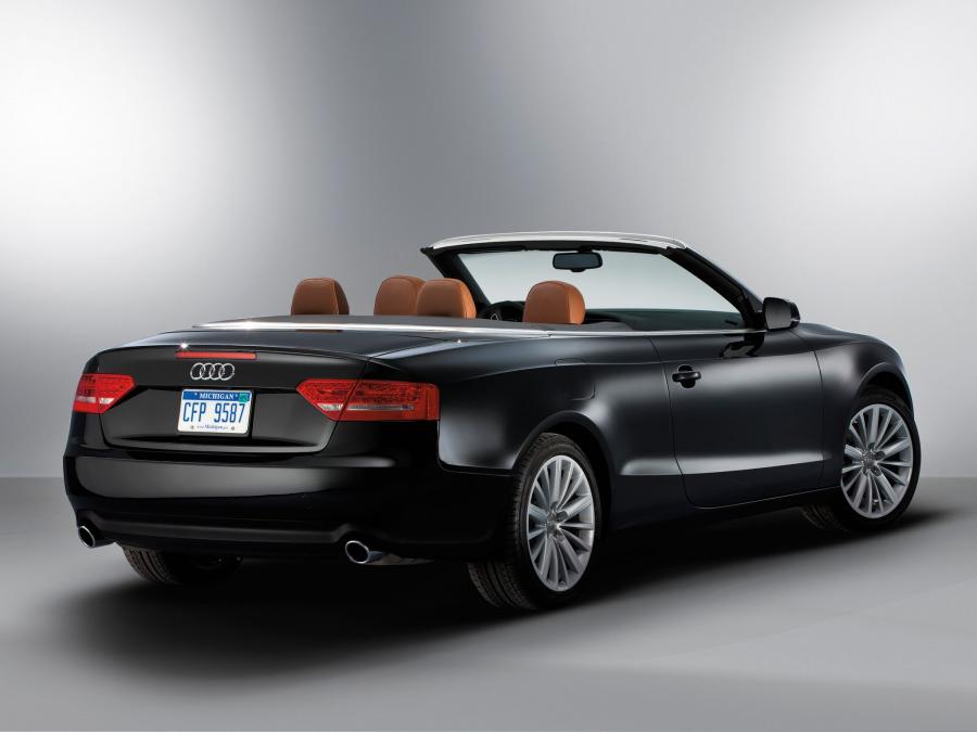  Audi A5 Cabriolet 2.0T 2009 года  (NA) (фото 8 из 17)